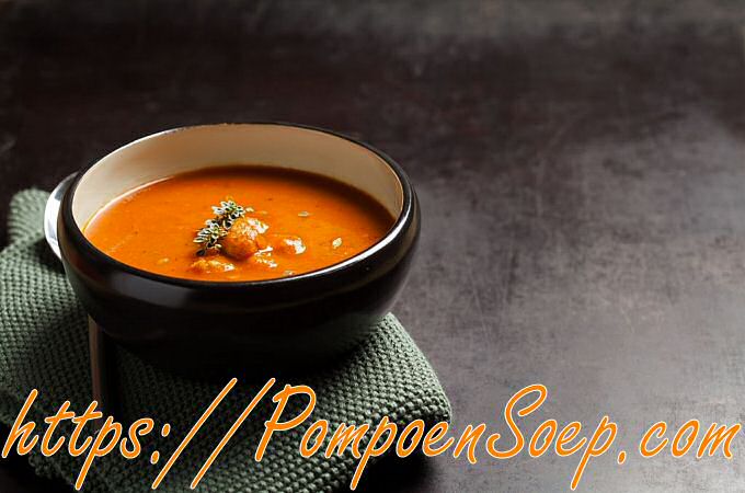 Tomaten paprika soep met balletjes à la Jeroen Meus
