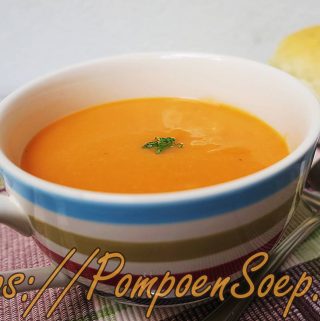 Kom warme pompoensoep met tomaten, romig en klaar in 11 minuten